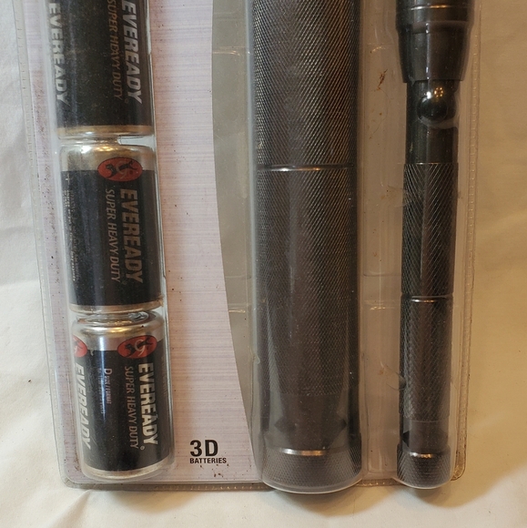 Rayz 30 LED Flashlight (45 Lumens) and Aluminum Mini-Flashlight, NIB, 769812 - Picture 3 of 6